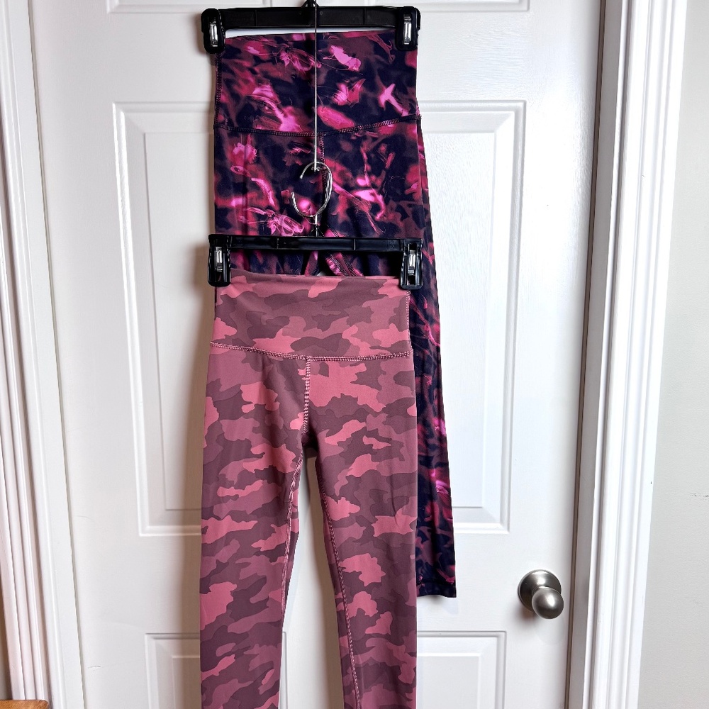 Pair of Lululemon Align Leggings, Size 4 GUC